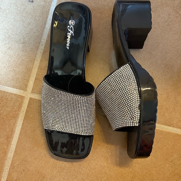 Shoes - Rhinestone heeled jelly slides size 8.5